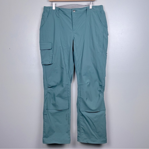 Duluth Trading Co Pants - Duluth Trading Women's Convertible Cargo Hiking/ Utility Rip Stop Pants Size 14